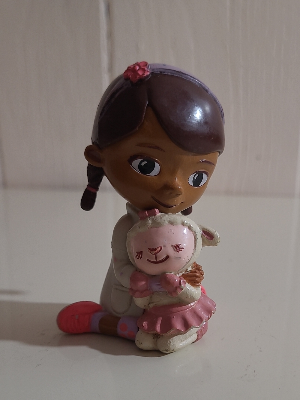 Disney DecoPac Doc McStuffins with Lambie Lamb 3 1/4” PVC Figure 2015